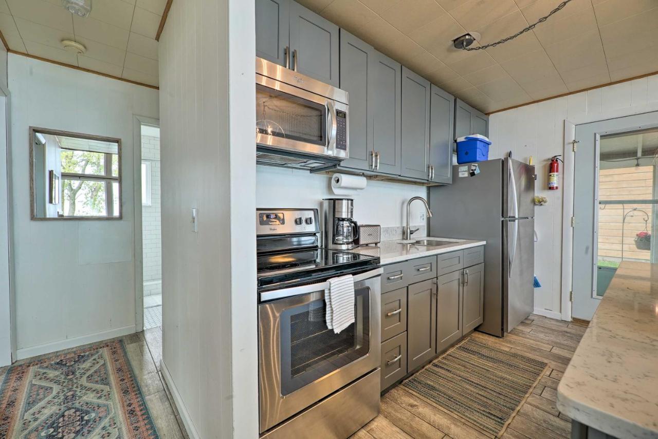 Lakefront Cottage Near Wineries And State Parks! Mears Εξωτερικό φωτογραφία